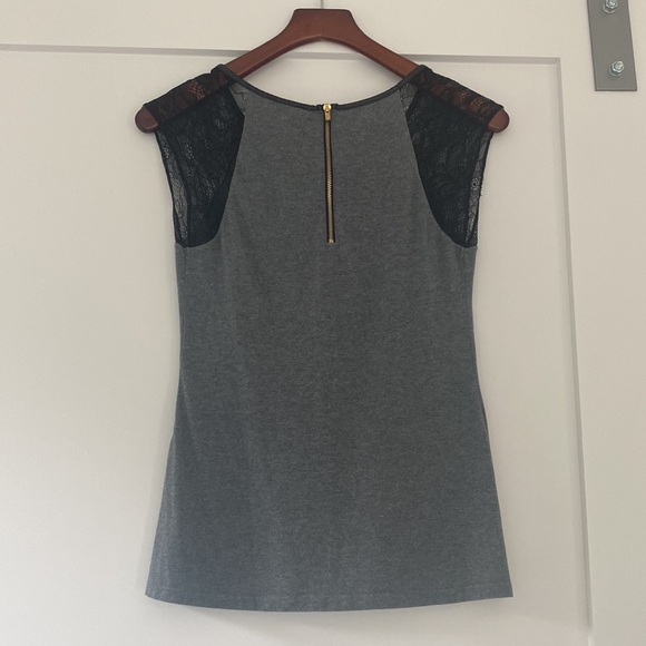 Express top with lace detail - Picture 2 of 7